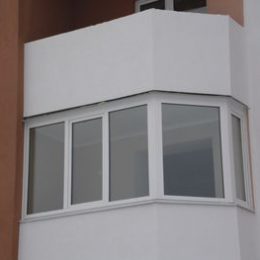 эркекрный балкон